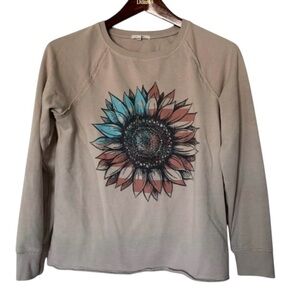 Maurice’s Americana Sweatshirt Women’s Size XS, Beige w/multi-color Flag Sunflwr